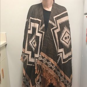 Poncho/cardigan